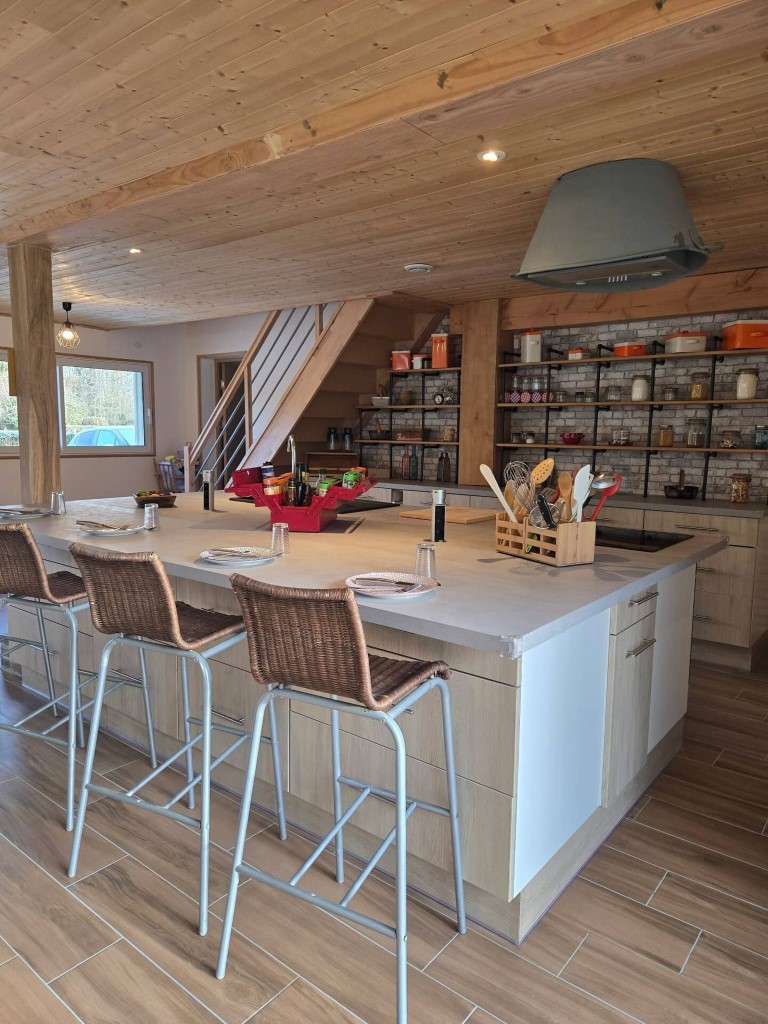 grande cuisine équipée chalet dans le perche